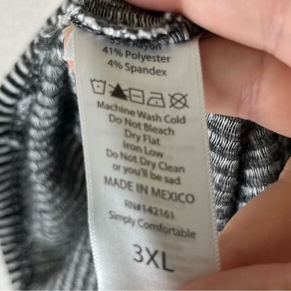 Lularoe Eloise Top Women’s Black White Stripe Puff Short Sleeve Ribbed 3X - Picture 9 of 10